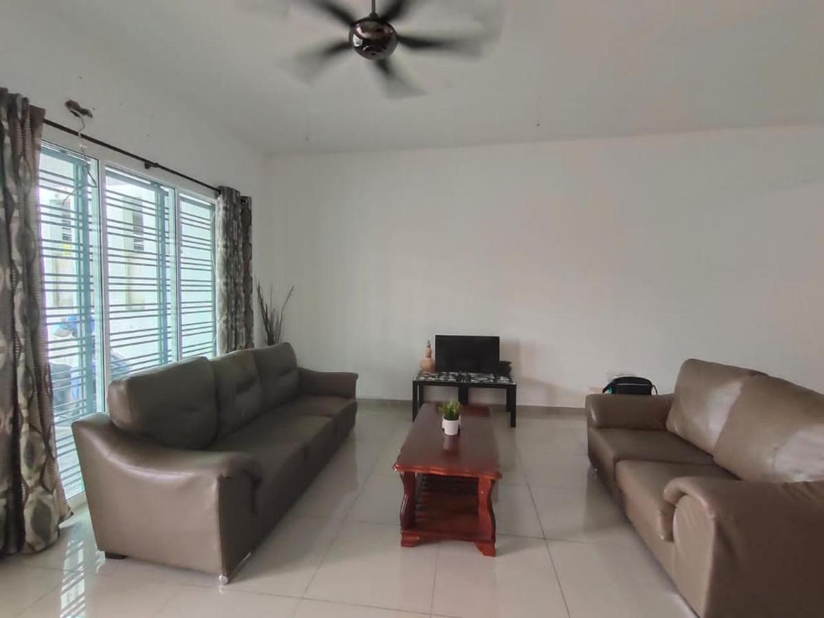 Karak Indah Homestay Dış mekan fotoğraf